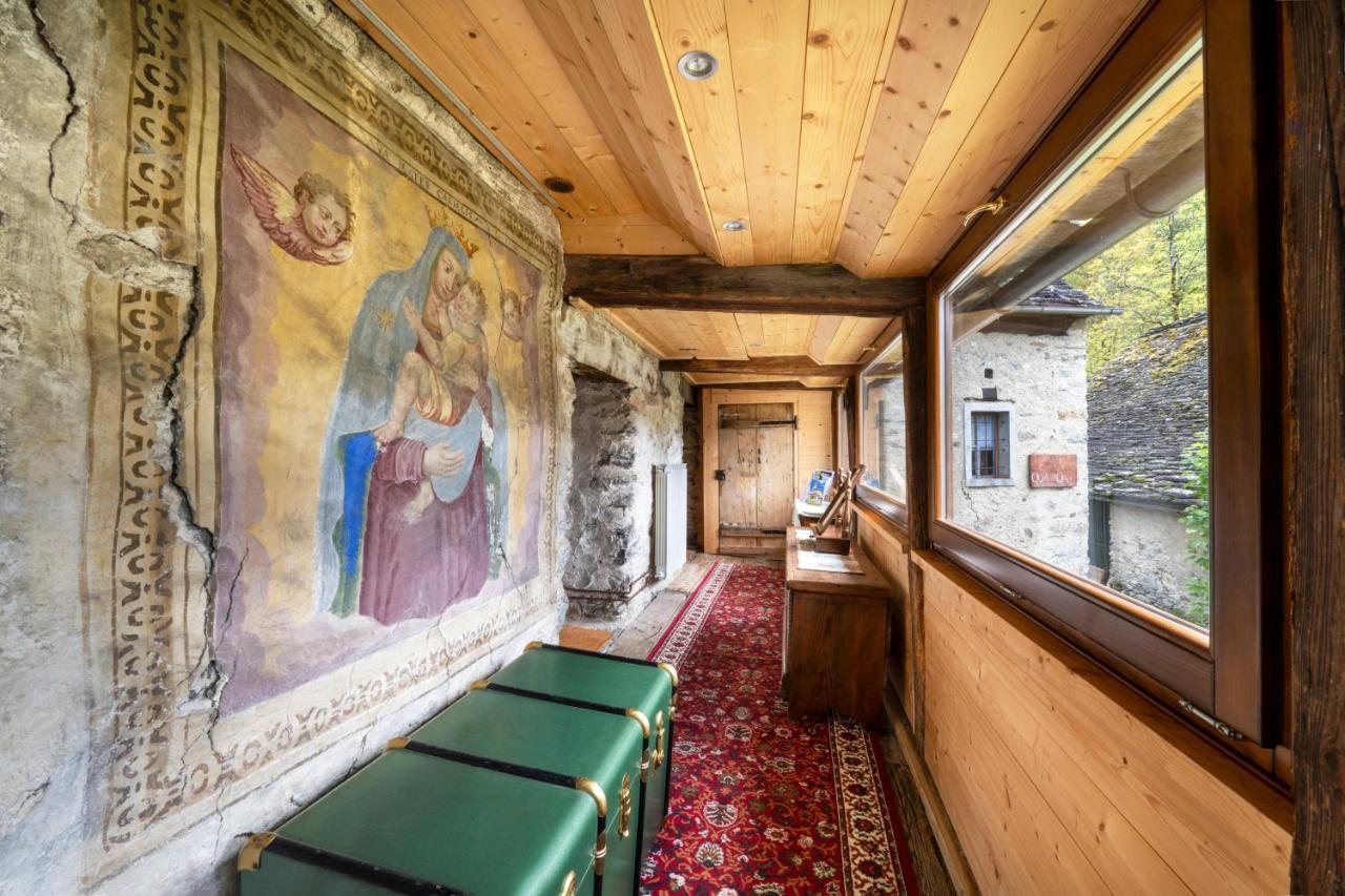 B&B Casa Quaroni Anzino Bagian luar foto