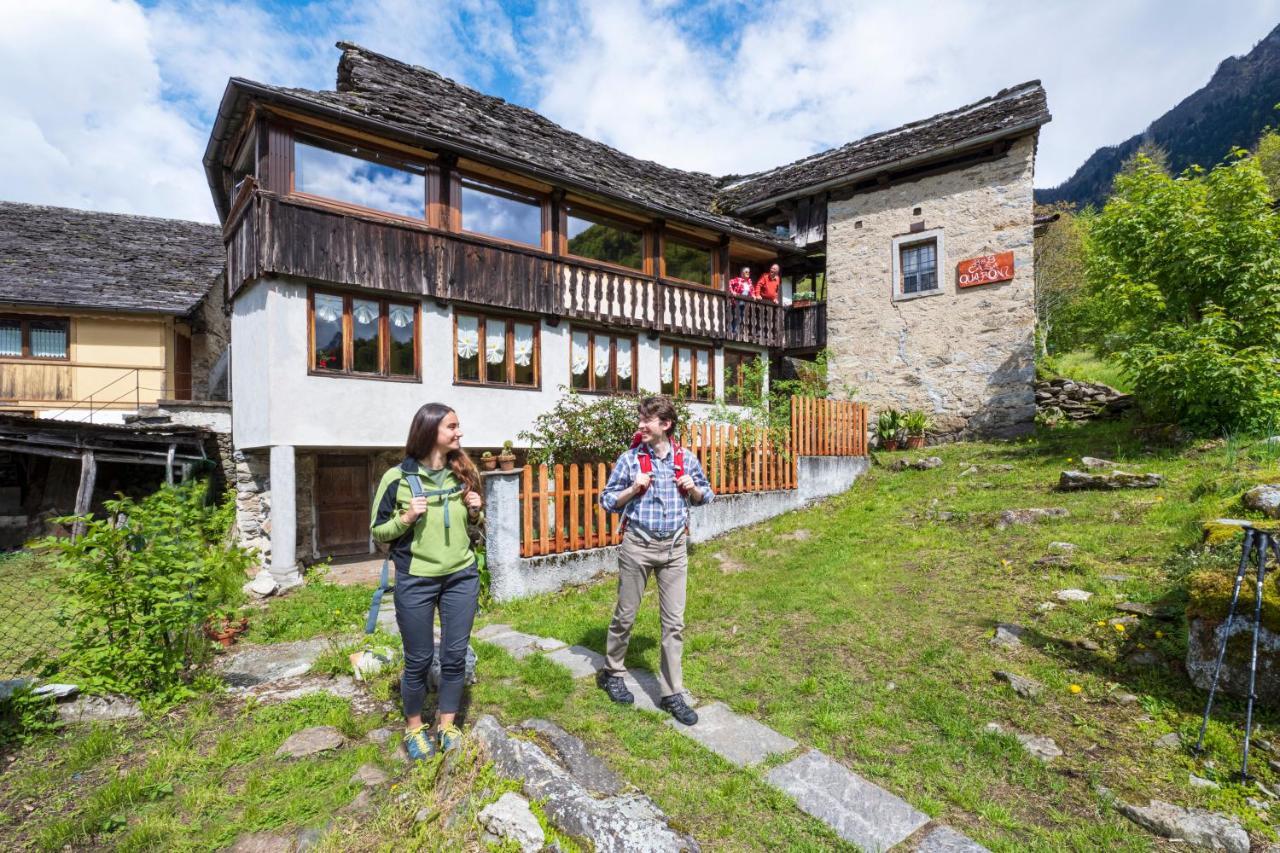 B&B Casa Quaroni Anzino Bagian luar foto